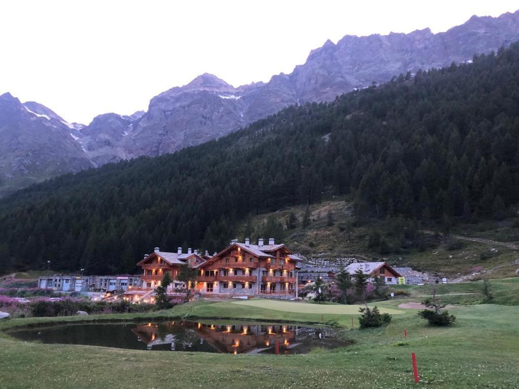 3 Chalets Aparthotel Breuil-Cervinia Εξωτερικό φωτογραφία